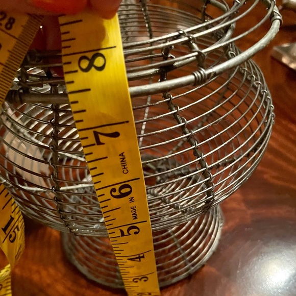 Four Wire Footed Planters/Containers (NWT) - Picture 6 of 11